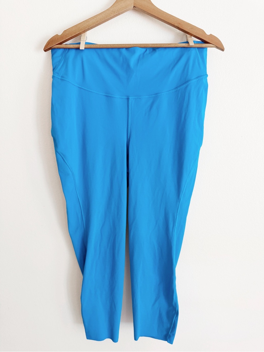 Lululemon Base Pace High-Rise Bright Blue Performance Leggings 23” size 12
